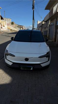 VOLVO EX30 69 KW ELÉTRICO PLUS